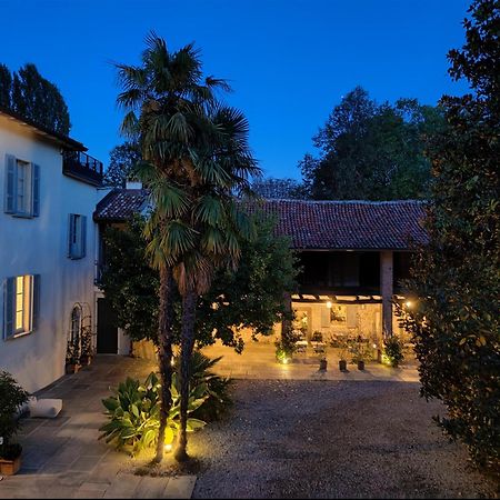 ホテル ダンデライオン コモ スイーツ アンド パーク Villa Guardia エクステリア 写真