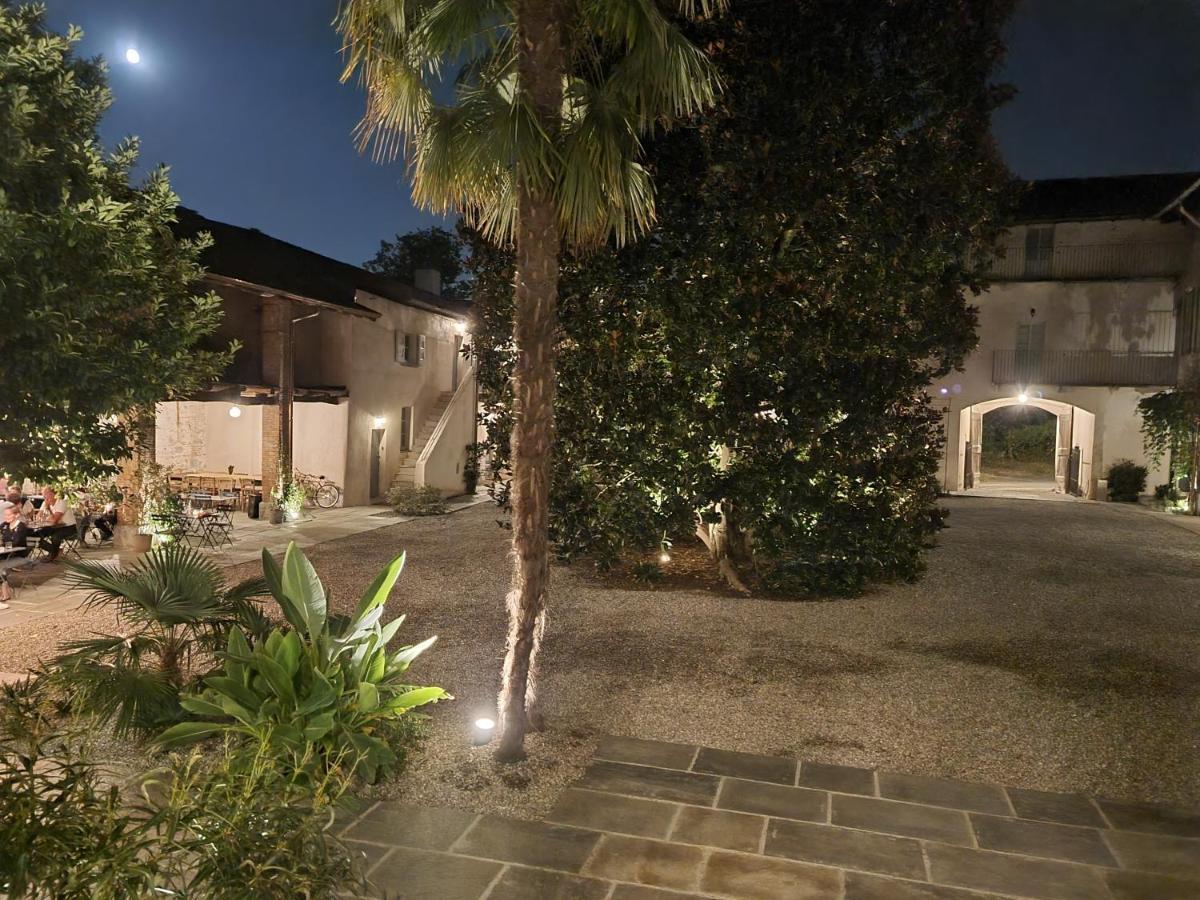 ホテル ダンデライオン コモ スイーツ アンド パーク Villa Guardia エクステリア 写真