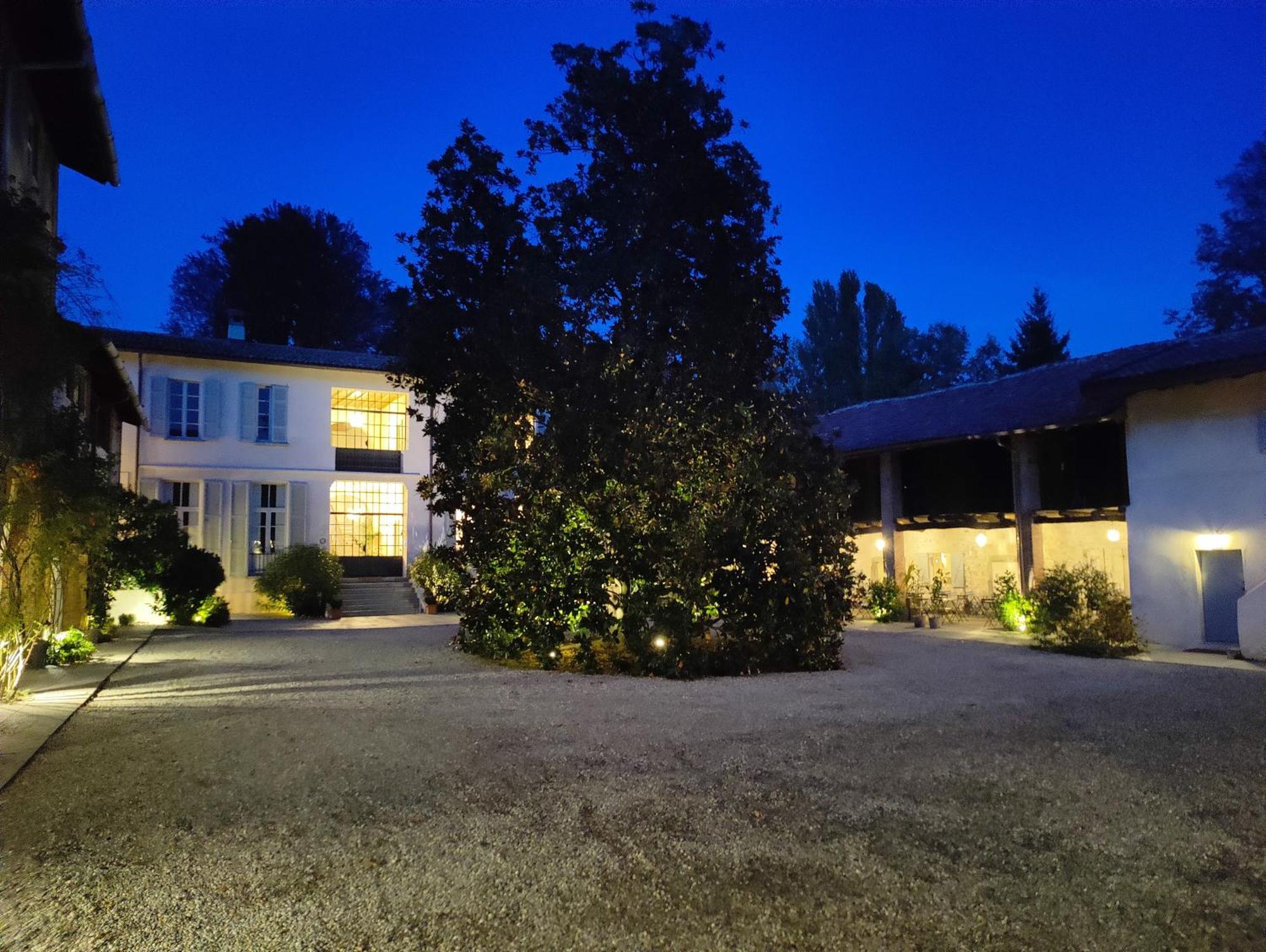 ホテル ダンデライオン コモ スイーツ アンド パーク Villa Guardia エクステリア 写真
